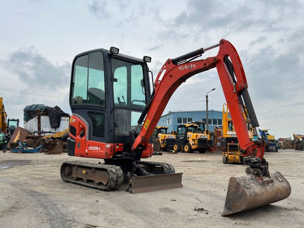 Kubota KX 019-4 - Мини-экскаватор: фото 1 Kubota KX 019-4 - Мини-экскаватор: фото 1