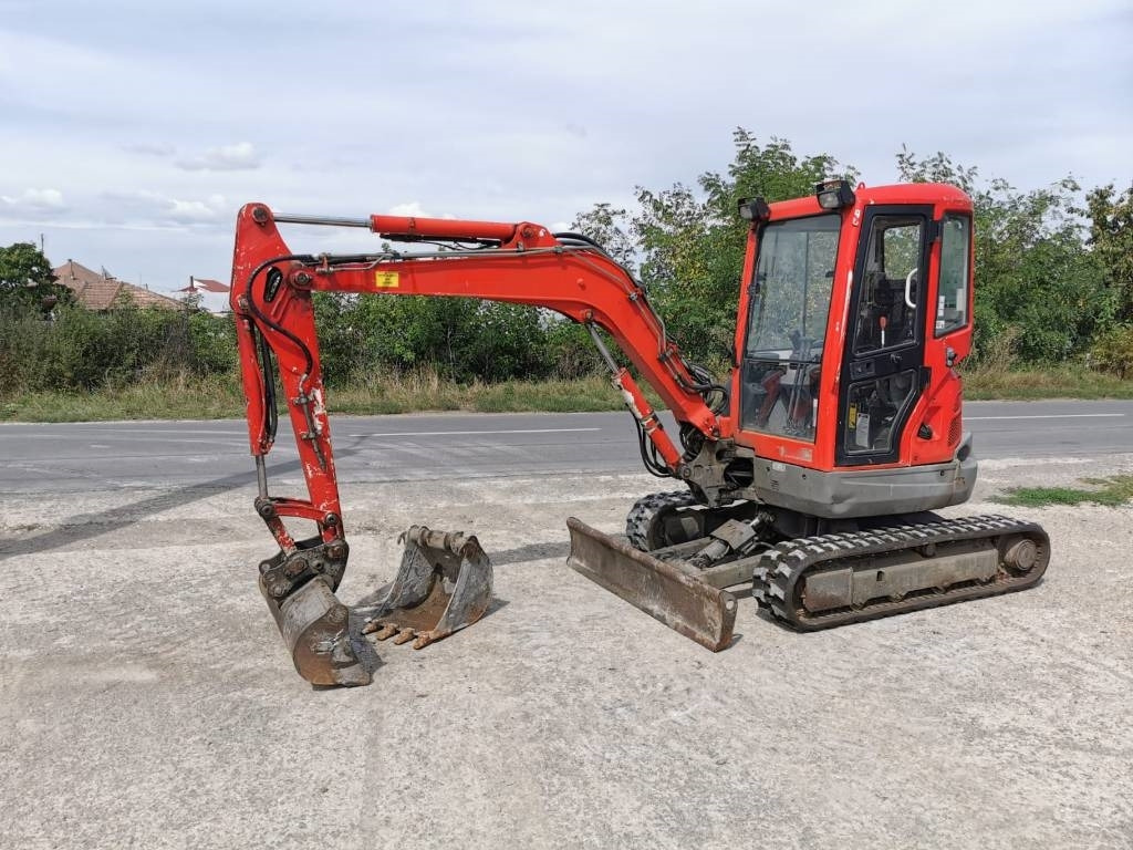 Kubota U 35-3 - Мини-экскаватор: фото 1 Kubota U 35-3 - Мини-экскаватор: фото 1