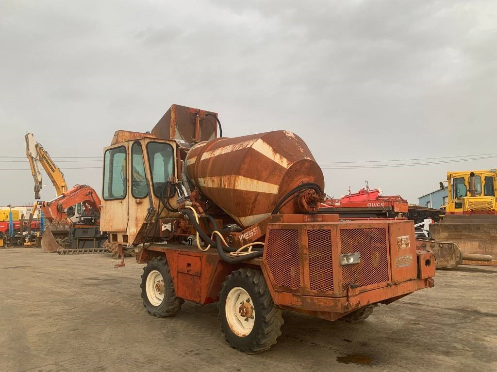 Messersi P2-R4 - Автобетоносмеситель: фото 4 Messersi P2-R4 - Автобетоносмеситель: фото 4