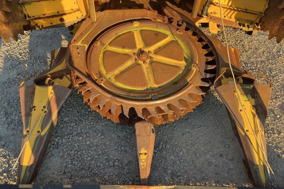 Зерноуборочный комбайн New Holland FX 300: фото 6
