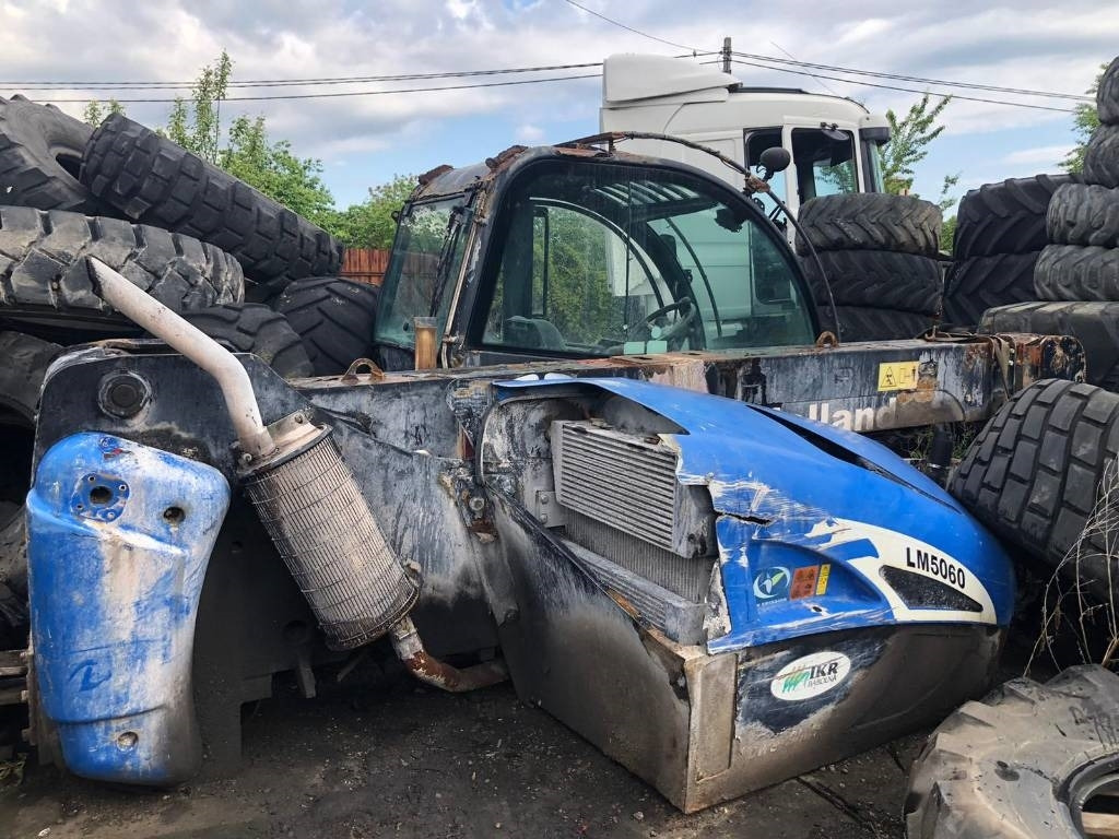 New Holland For Parts LM 5060 - Телескопический погрузчик: фото 1 New Holland For Parts LM 5060 - Телескопический погрузчик: фото 1