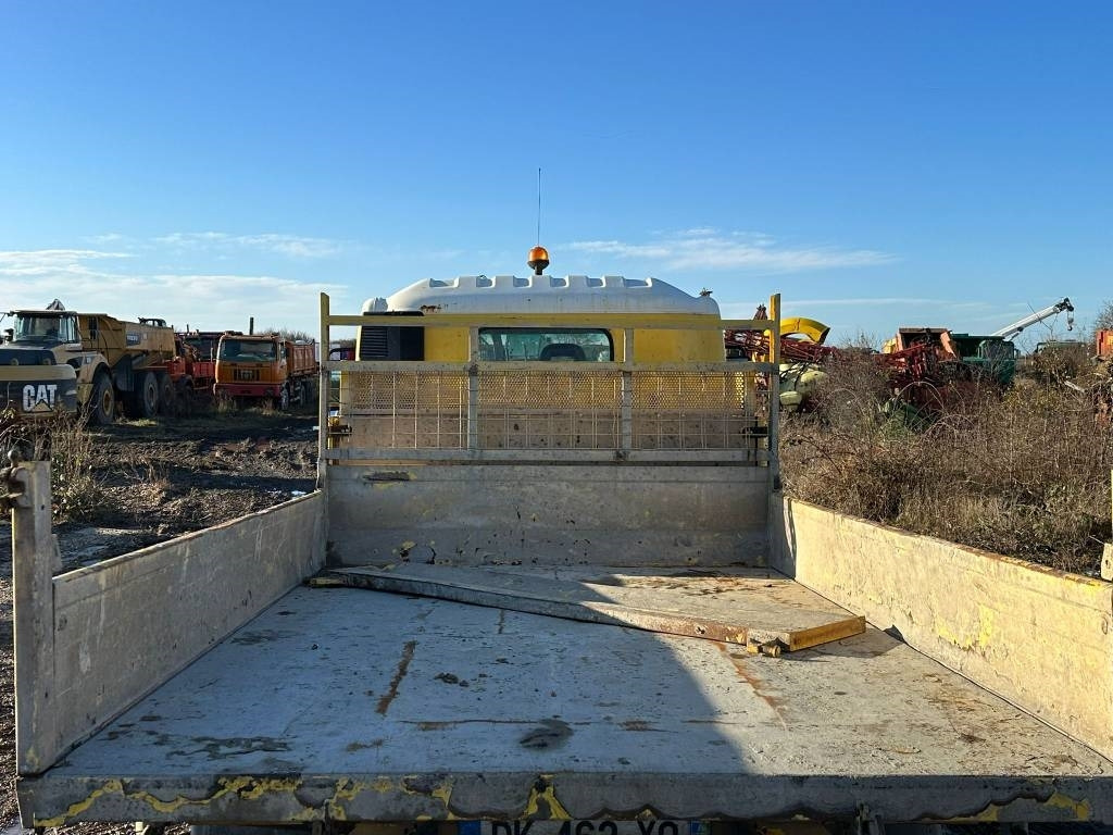 Nissan NT500 - Самосвал: фото 5 Nissan NT500 - Самосвал: фото 5