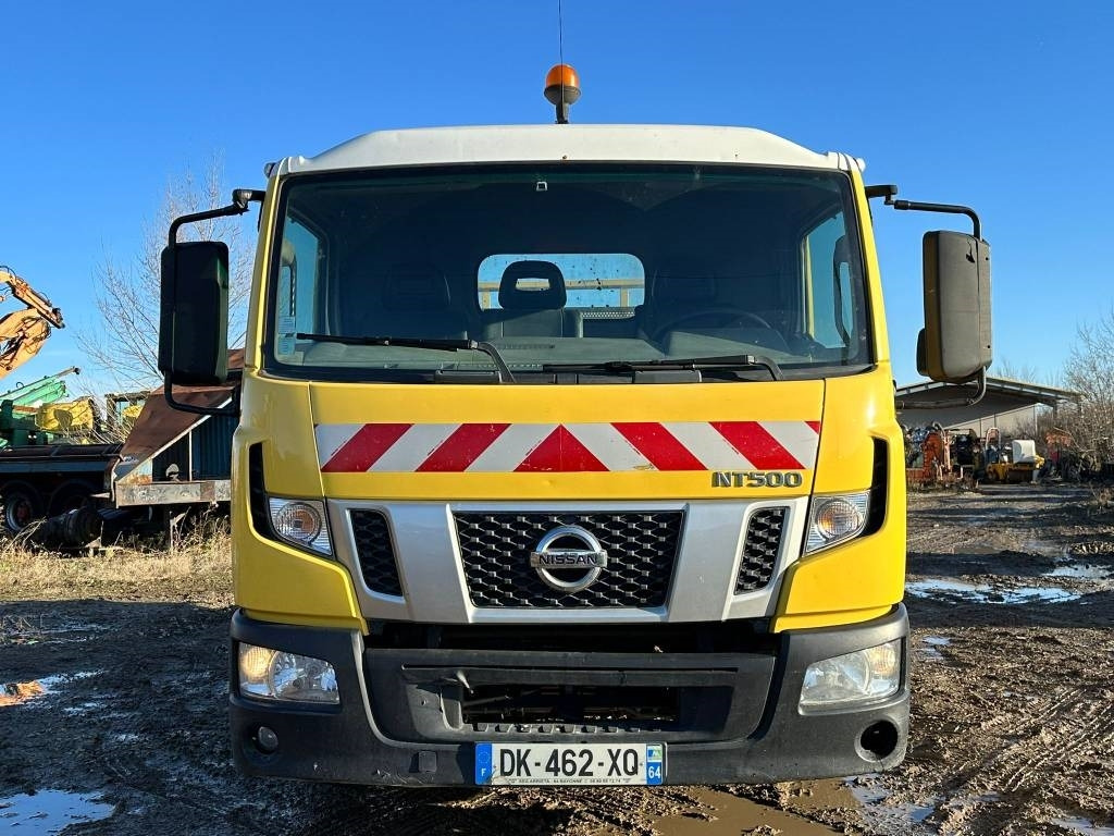 Nissan NT500 - Самосвал: фото 2 Nissan NT500 - Самосвал: фото 2