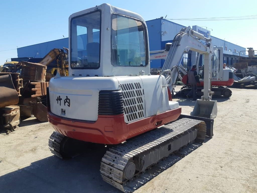 Takeuchi TB150C - Мини-экскаватор: фото 4 Takeuchi TB150C - Мини-экскаватор: фото 4