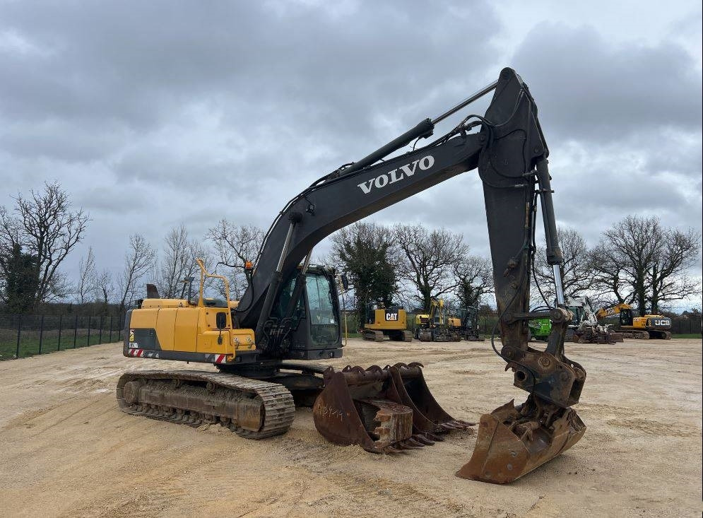 Volvo EC 220 DL - Гусеничный экскаватор: фото 4 Volvo EC 220 DL - Гусеничный экскаватор: фото 4