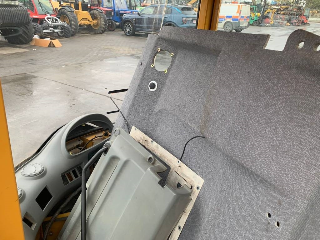 Volvo L 50 E - L100 Cabin - Кабина для Строительной техники: фото 5 Volvo L 50 E - L100 Cabin - Кабина для Строительной техники: фото 5