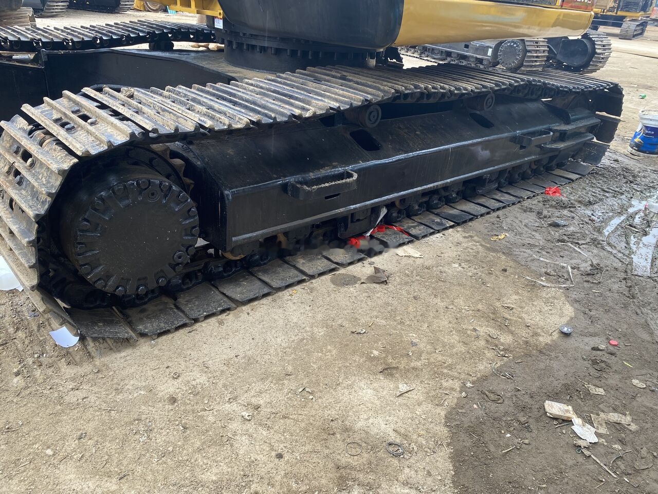 Caterpillar 320CL - Гусеничный экскаватор: фото 2 Caterpillar 320CL - Гусеничный экскаватор: фото 2