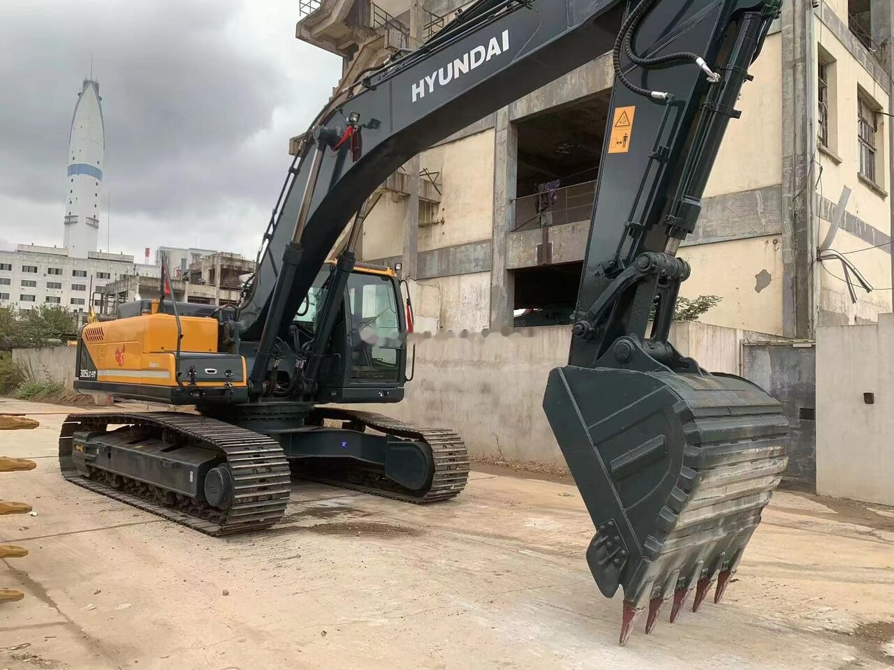 Hyundai R305LC-9T - Гусеничный экскаватор: фото 3 Hyundai R305LC-9T - Гусеничный экскаватор: фото 3