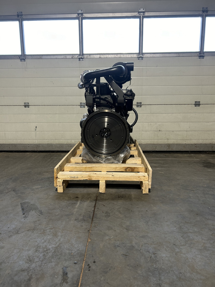Yanmar 4TNV98T-GGEA - Двигатель: фото 3 Yanmar 4TNV98T-GGEA - Двигатель: фото 3