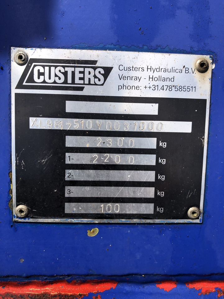 Custer R17EHS 2002 230V trailer mounted platform R17 - Прицепной подъемник: фото 4 Custer R17EHS 2002 230V trailer mounted platform R17 - Прицепной подъемник: фото 4