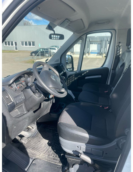 Citroën Jumper Pritsche Klima 1-Hand - Малотоннажный бортовой грузовик: фото 5 Citroën Jumper Pritsche Klima 1-Hand - Малотоннажный бортовой грузовик: фото 5