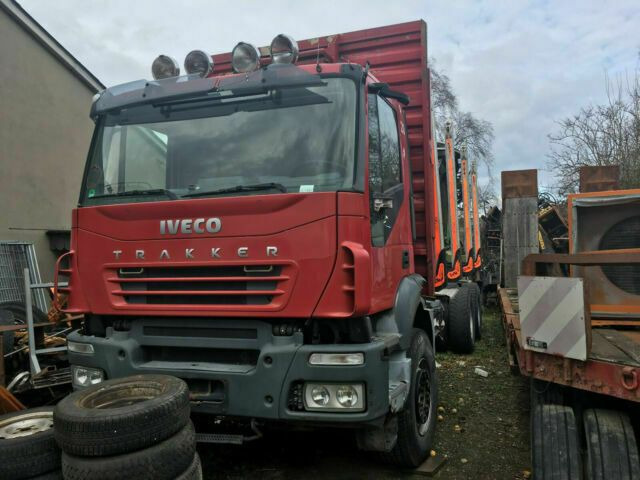 Iveco AD260T450PS 6x4 Blatt Blatt (E:5) - Лесовоз, Автоманипулятор: фото 1 Iveco AD260T450PS 6x4 Blatt Blatt (E:5) - Лесовоз, Автоманипулятор: фото 1