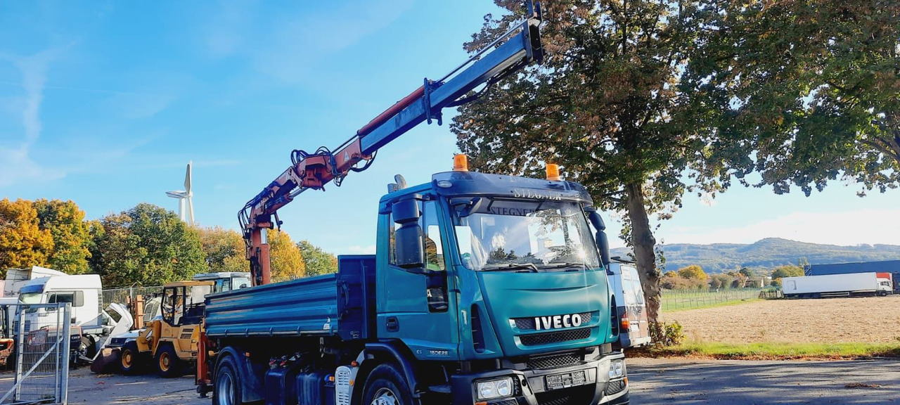 Самосвал, Автоманипулятор Iveco ML180E28K 4x2 mit Kran/Funk/Greifer: фото 1