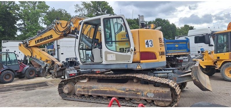 Liebherr 924 - Гусеничный экскаватор: фото 2 Liebherr 924 - Гусеничный экскаватор: фото 2