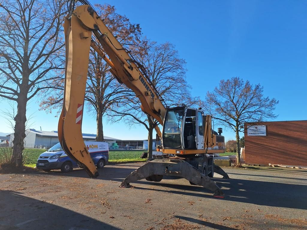 Liebherr A904C Umschlagbagger Greifer +Magnetvorbereitun - Колёсный экскаватор: фото 1 Liebherr A904C Umschlagbagger Greifer +Magnetvorbereitun - Колёсный экскаватор: фото 1