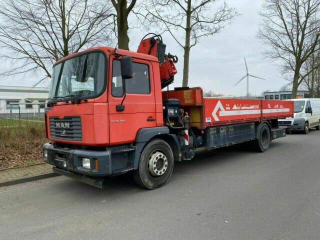 MAN ME18.284 mit Kran Not Aus Hiab 122B - Грузовик бортовой/ Платформа, Автоманипулятор: фото 1 MAN ME18.284 mit Kran Not Aus Hiab 122B - Грузовик бортовой/ Платформа, Автоманипулятор: фото 1