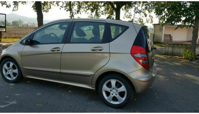 Mercedes-Benz A-Klasse 200 CDI - Хэтчбек: фото 4 Mercedes-Benz A-Klasse 200 CDI - Хэтчбек: фото 4