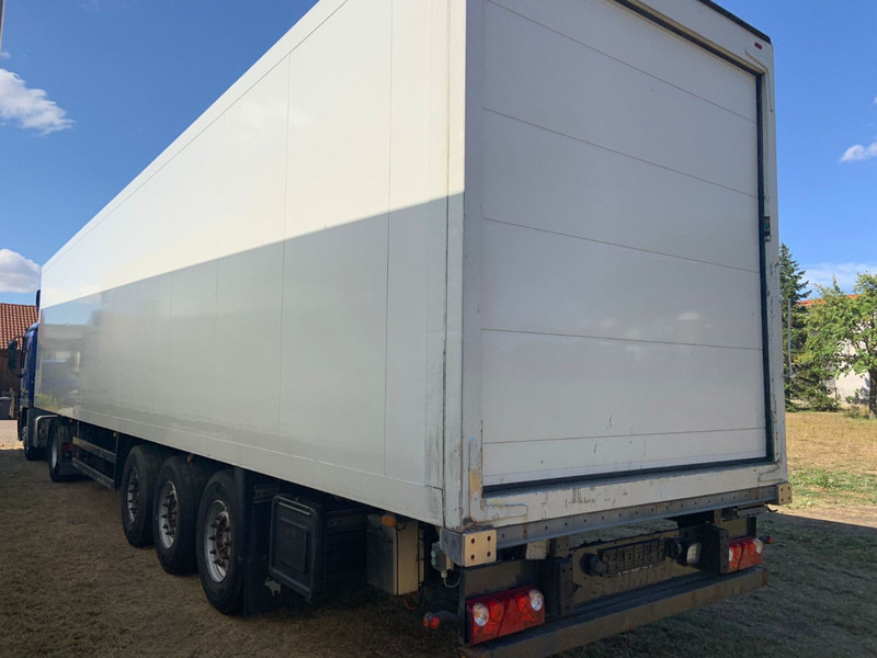 Schmitz Cargobull SKO 24 Tiefkühler 3Achser SAF - Полуприцеп-рефрижератор: фото 1 Schmitz Cargobull SKO 24 Tiefkühler 3Achser SAF - Полуприцеп-рефрижератор: фото 1