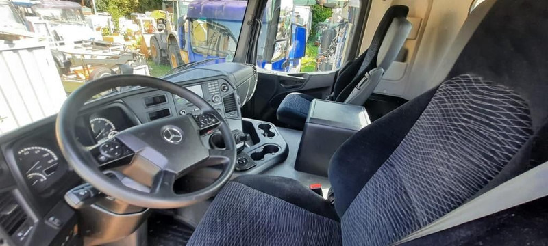 Mercedes-Benz 2043 Arocs 4x4 - Тягач: фото 5 Mercedes-Benz 2043 Arocs 4x4 - Тягач: фото 5