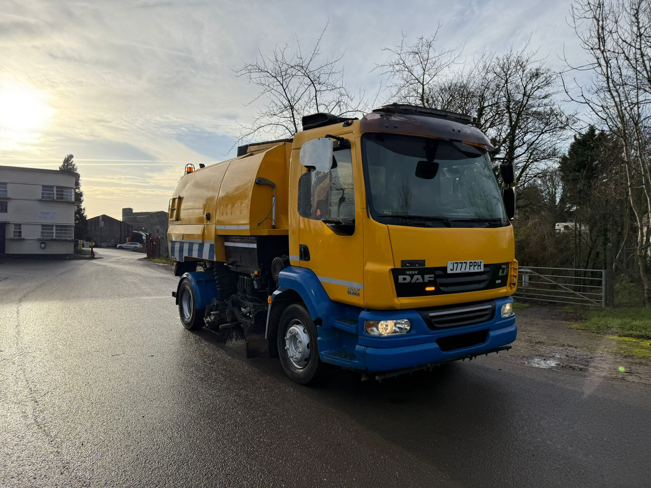 Грузовик бортовой/ Платформа 2010 DAF LF 55.220 Road Sweeper: фото 7