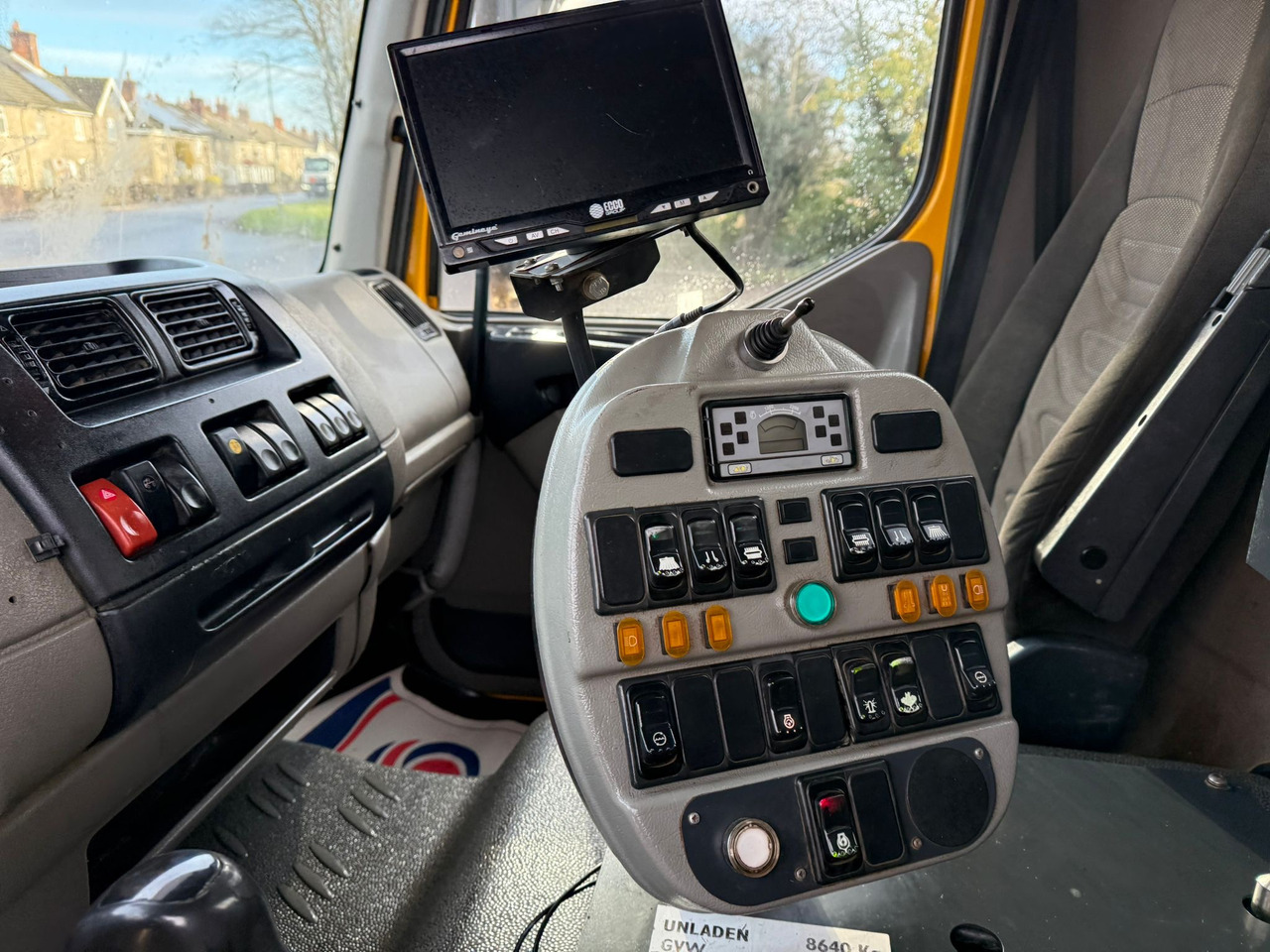 Грузовик бортовой/ Платформа 2010 DAF LF 55.220 Road Sweeper: фото 42