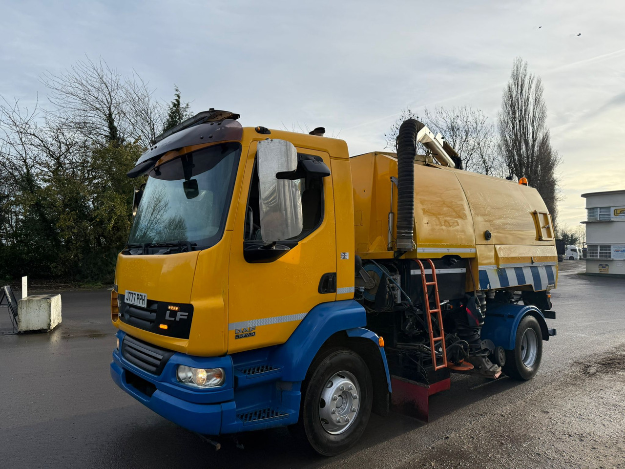 2010 DAF LF 55.220 Road Sweeper - Грузовик бортовой/ Платформа: фото 2 2010 DAF LF 55.220 Road Sweeper - Грузовик бортовой/ Платформа: фото 2