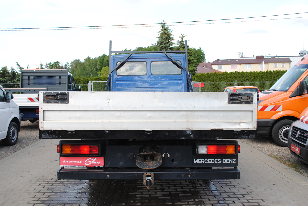 Mercedes-Benz 711D Doka Dubel Kabina Pritsche Doppelkabine - Грузовик бортовой/ Платформа: фото 3 Mercedes-Benz 711D Doka Dubel Kabina Pritsche Doppelkabine - Грузовик бортовой/ Платформа: фото 3