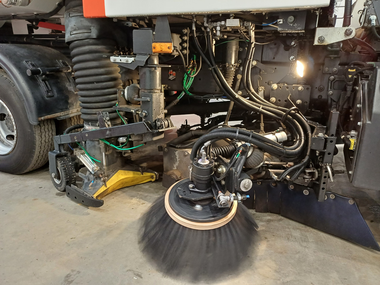 Подметально-уборочная машина RENAULT D12 Zamiatarka Kehrmaschine 2 Motoren SEMAT Zoeller Szczotki L/R Euro 6 PM10 2017r: фото 13