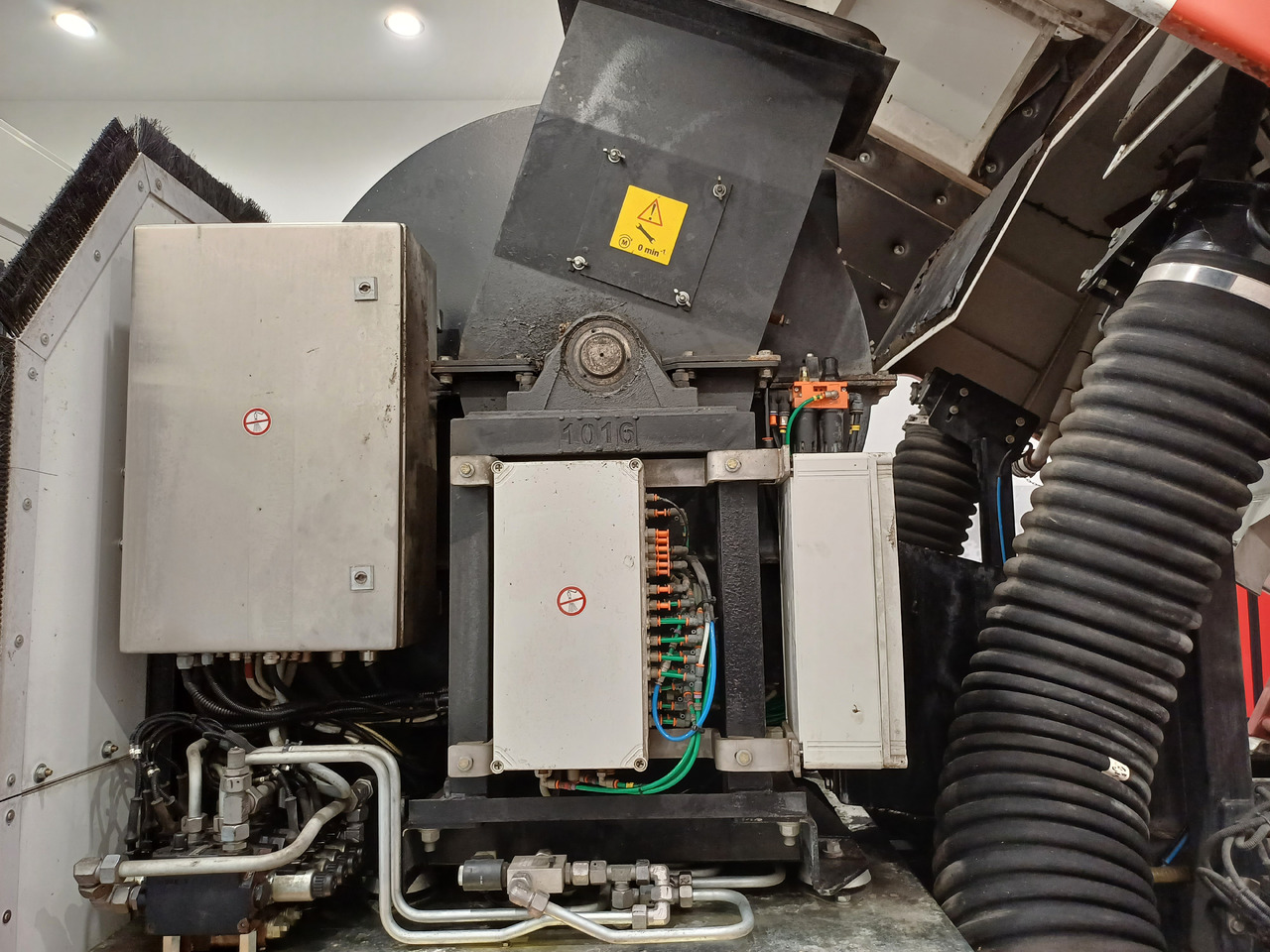 Подметально-уборочная машина RENAULT D12 Zamiatarka Kehrmaschine 2 Motoren SEMAT Zoeller Szczotki L/R Euro 6 PM10 2017r: фото 16