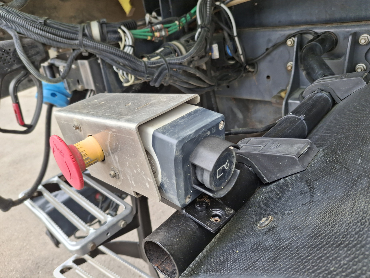 Подметально-уборочная машина RENAULT D16 Zamiatarka Kehrmaschine SEMAT Zoeller FAUN Karcher Szczotki L/R Hydrostat Euro 6 PM10 Rura Do Liści: фото 22