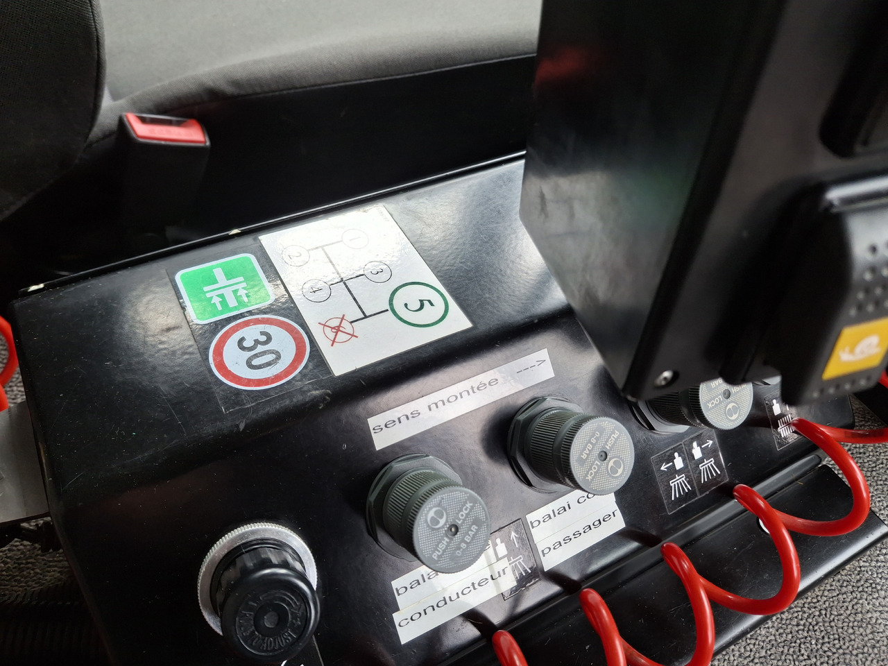 Подметально-уборочная машина RENAULT D16 Zamiatarka Kehrmaschine SEMAT Zoeller FAUN Karcher Szczotki L/R Hydrostat Euro 6 PM10 Rura Do Liści: фото 34