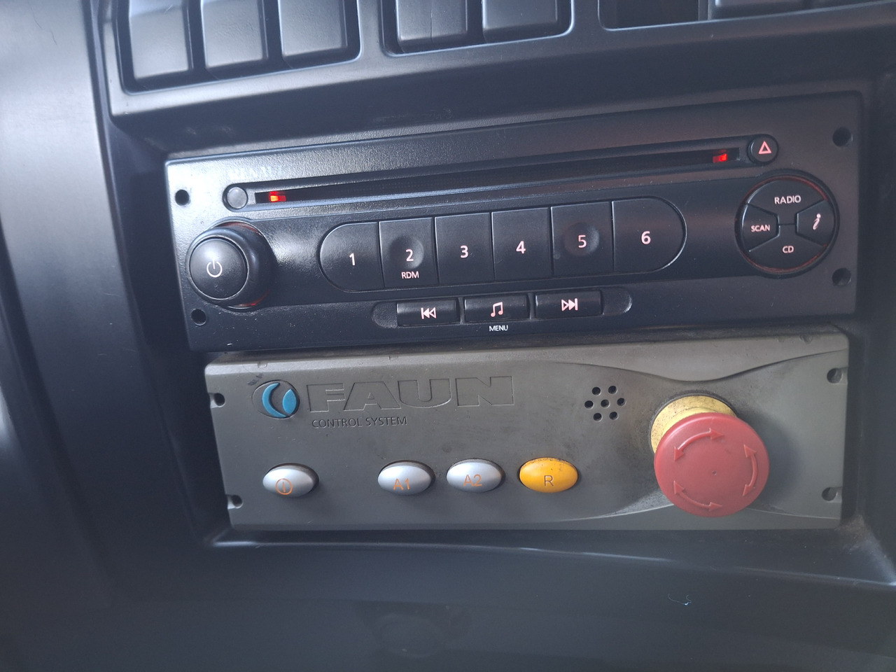 Renault D26 Śmieciarka Mullwagen Environnement VR5 LEV Euro 6 в лизинг Renault D26 Śmieciarka Mullwagen Environnement VR5 LEV Euro 6: фото 30 Renault D26 Śmieciarka Mullwagen Environnement VR5 LEV Euro 6 в лизинг Renault D26 Śmieciarka Mullwagen Environnement VR5 LEV Euro 6: фото 30