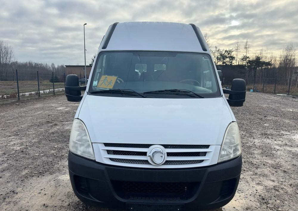 Iveco Daily - Микроавтобус, Пассажирский фургон: фото 2 Iveco Daily - Микроавтобус, Пассажирский фургон: фото 2