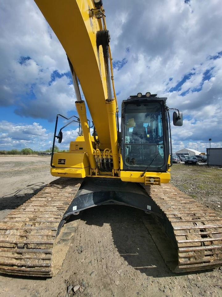 Komatsu PC210-11E0 - Гусеничный экскаватор: фото 3 Komatsu PC210-11E0 - Гусеничный экскаватор: фото 3