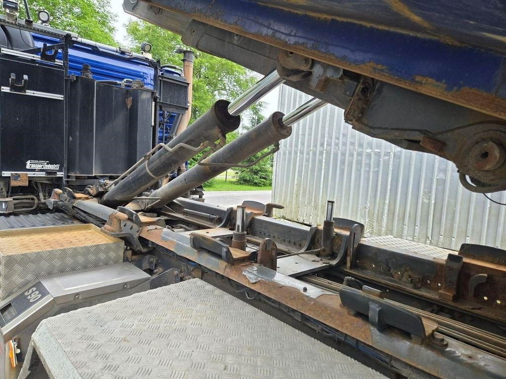 Volvo FMX460 4X4-2 MULTILIFT - Крюковой мультилифт: фото 3 Volvo FMX460 4X4-2 MULTILIFT - Крюковой мультилифт: фото 3