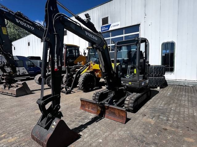 Volvo EC 35 D - Мини-экскаватор: фото 1 Volvo EC 35 D - Мини-экскаватор: фото 1