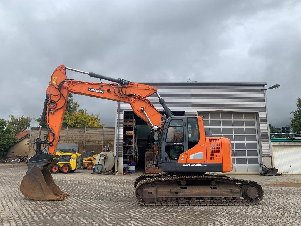 Doosan DX 235 LCR-5 - Гусеничный экскаватор: фото 2 Doosan DX 235 LCR-5 - Гусеничный экскаватор: фото 2