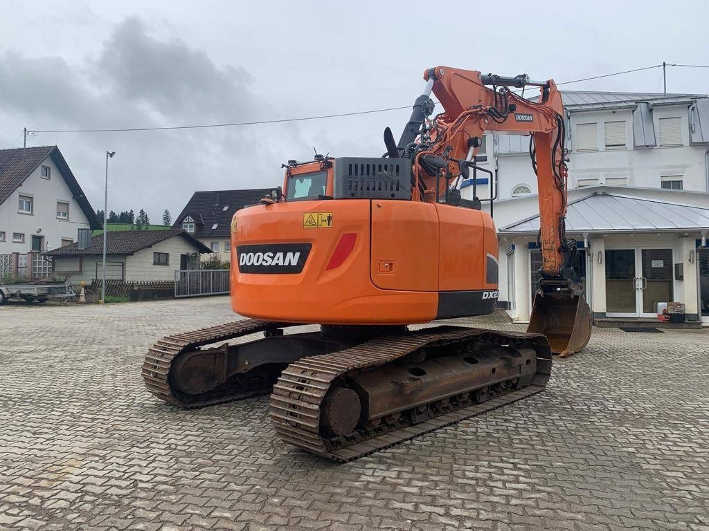 Doosan DX 235 LCR-5 - Гусеничный экскаватор: фото 5 Doosan DX 235 LCR-5 - Гусеничный экскаватор: фото 5