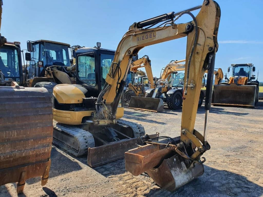 CAT 304CR - Гусеничный экскаватор: фото 2 CAT 304CR - Гусеничный экскаватор: фото 2