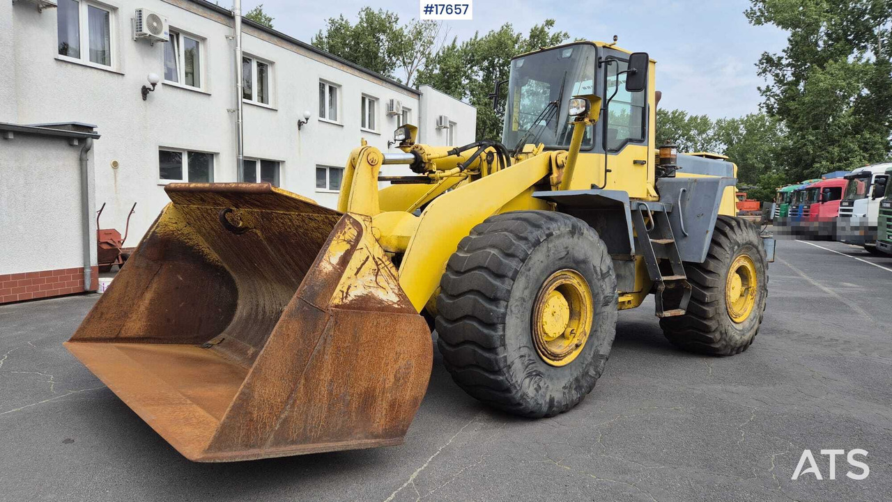 2000 Komatsu WA420-3H - Колёсный погрузчик: фото 1 2000 Komatsu WA420-3H - Колёсный погрузчик: фото 1