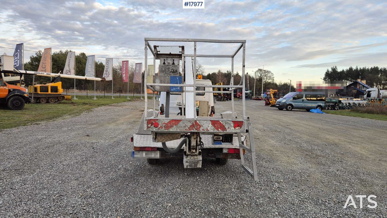 Грузовик с подъемником BRONTO SKYLIFT basket lift on Mercedes-Benz 308D chassis (1992): фото 6