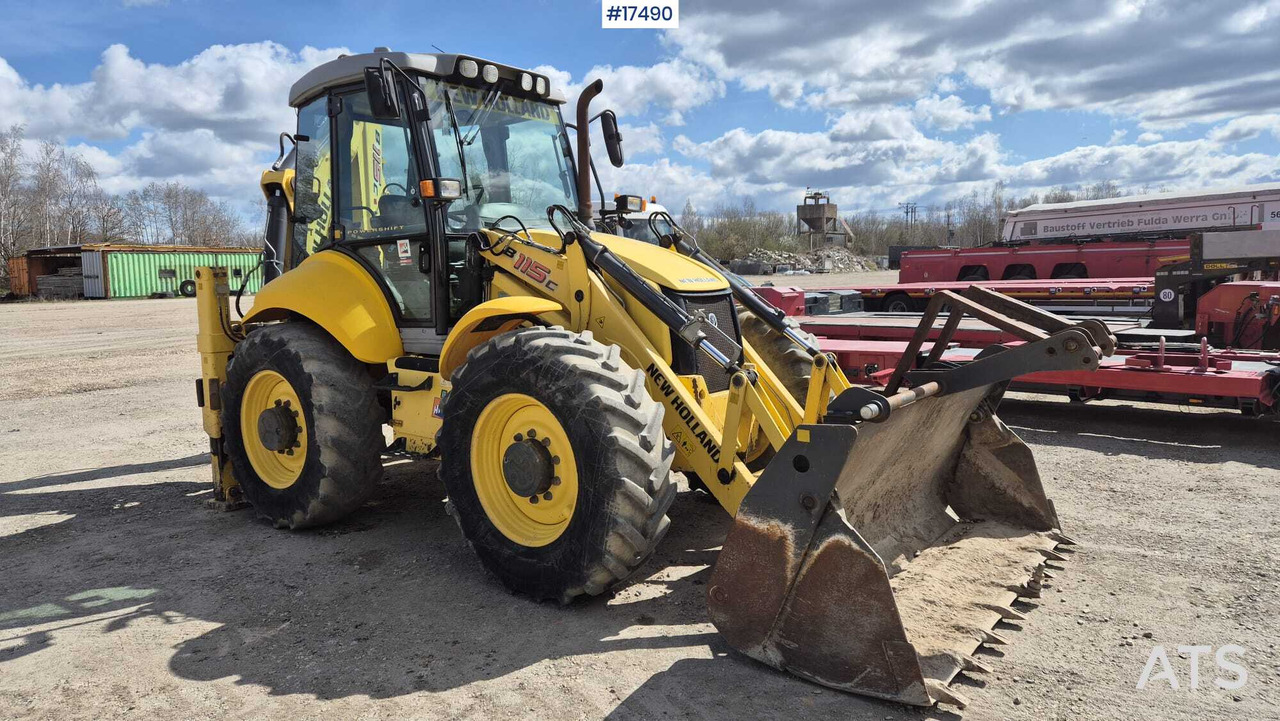 Backhoe Loader NEW HOLLAND B115C (2015) - Экскаватор-погрузчик: фото 3 Backhoe Loader NEW HOLLAND B115C (2015) - Экскаватор-погрузчик: фото 3