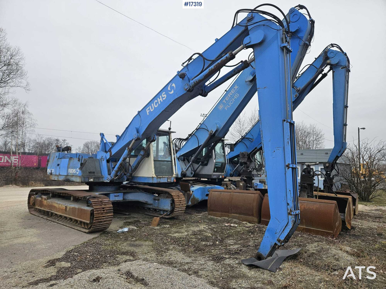 FUCHS RHL 331 crawler excavator (2000) - Гусеничный экскаватор: фото 1 FUCHS RHL 331 crawler excavator (2000) - Гусеничный экскаватор: фото 1
