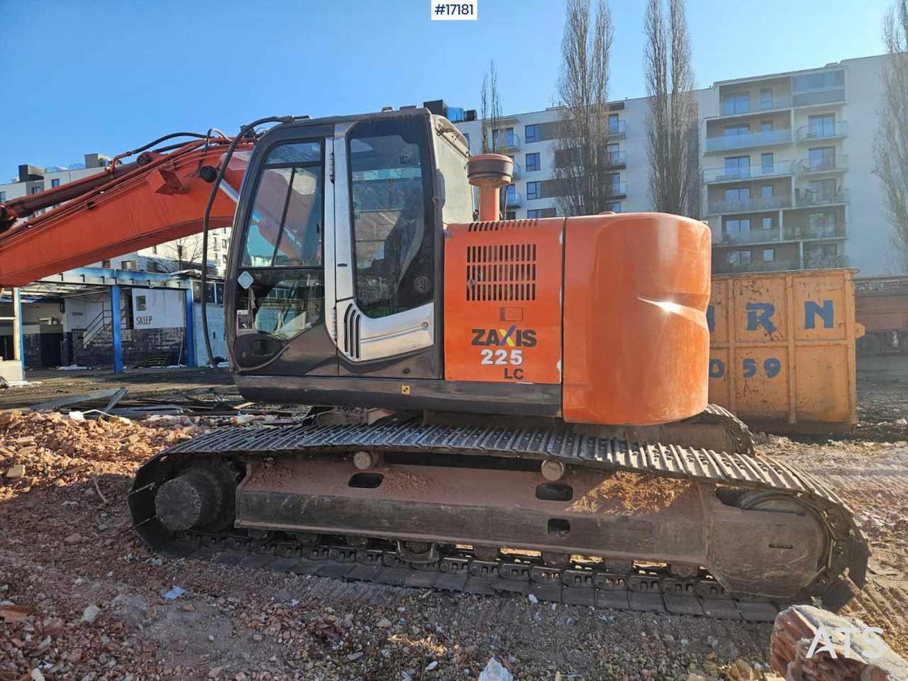 Hydraulic excavator Hitachi ZX225 LC (2013) - Гусеничный экскаватор: фото 1 Hydraulic excavator Hitachi ZX225 LC (2013) - Гусеничный экскаватор: фото 1