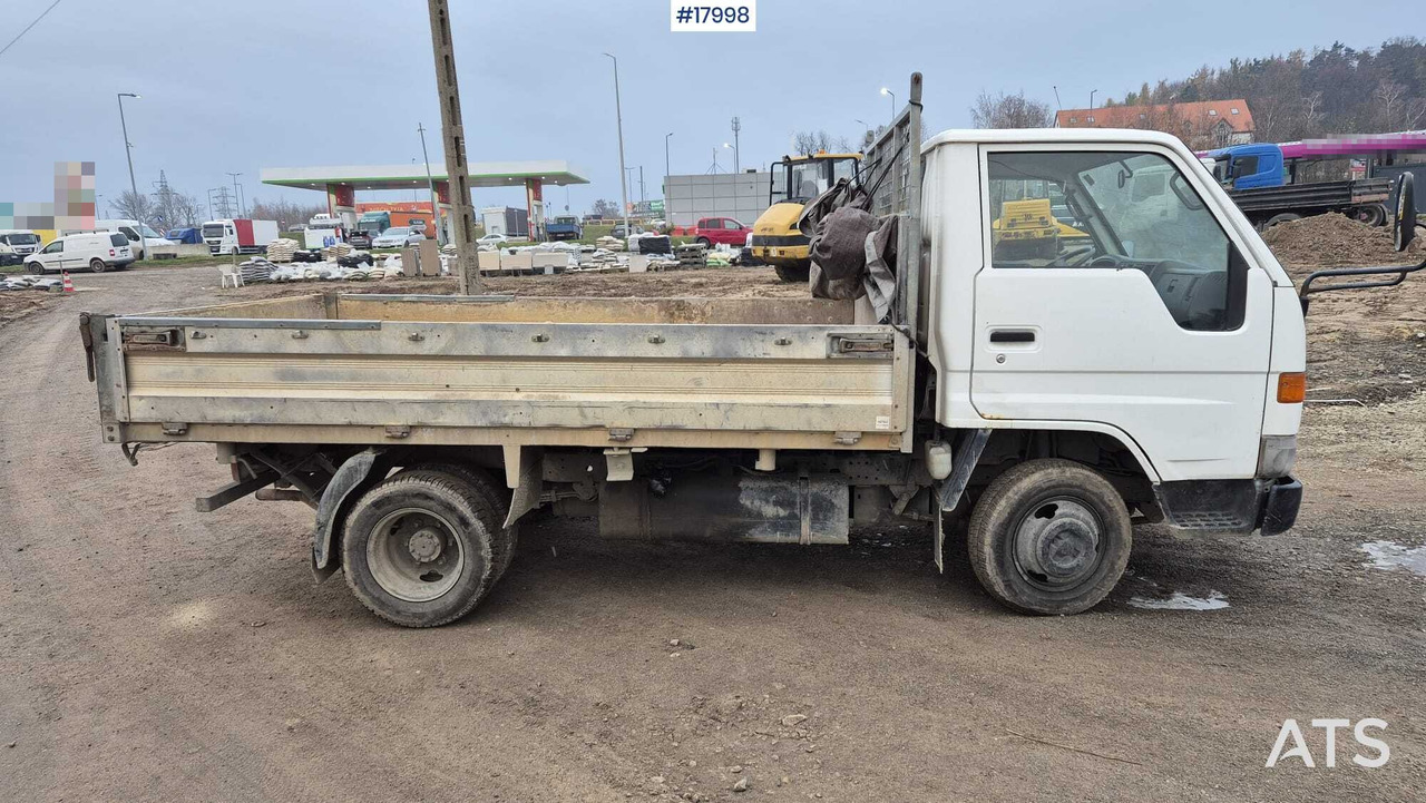 TOYOTA DYNA 3.5t dump truck (1999) - Самосвал: фото 4 TOYOTA DYNA 3.5t dump truck (1999) - Самосвал: фото 4