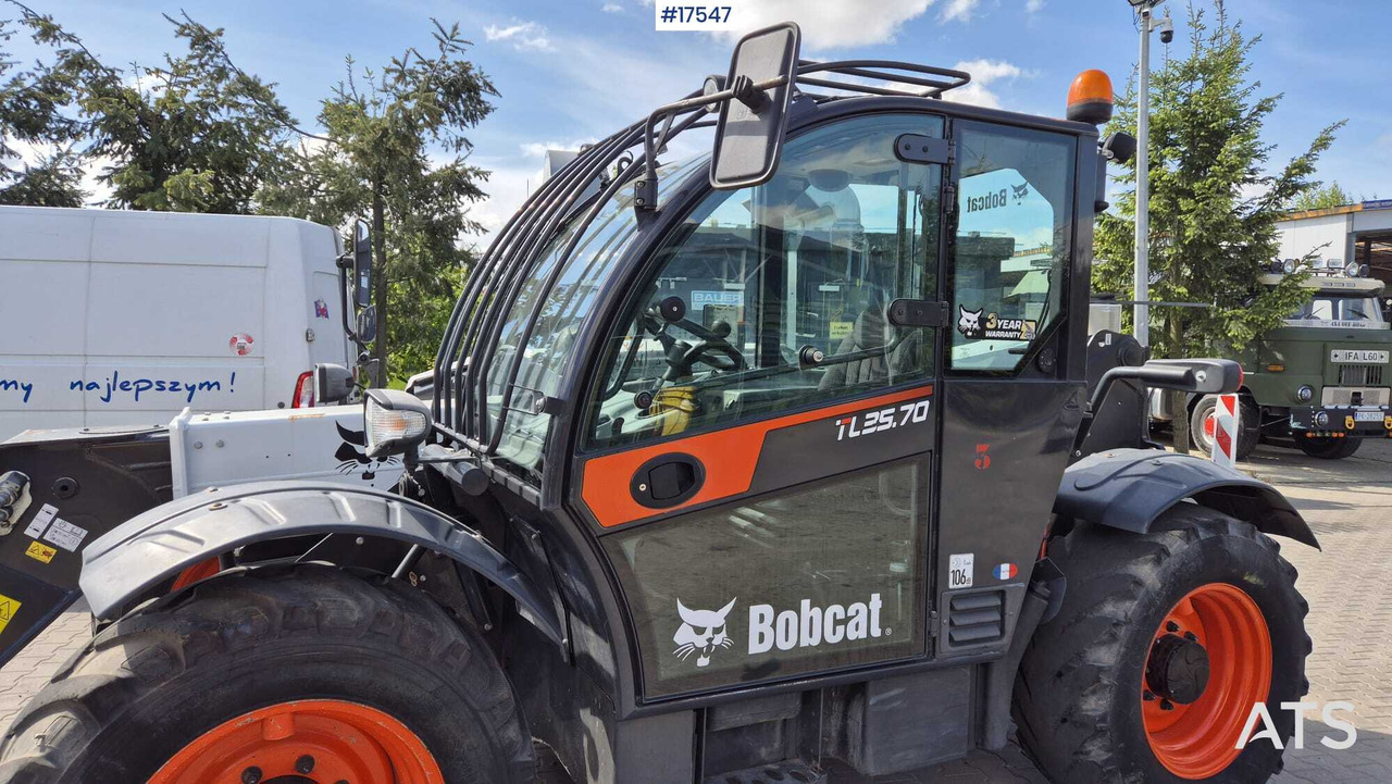Телескопический погрузчик Telescopic wheel loaders BOBCAT TL35-70 (2018): фото 10 Телескопический погрузчик Telescopic wheel loaders BOBCAT TL35-70 (2018): фото 10