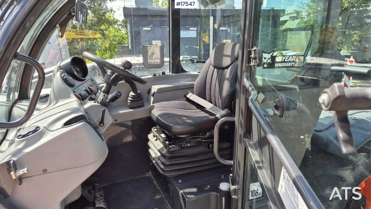 Телескопический погрузчик Telescopic wheel loaders BOBCAT TL35-70 (2018): фото 12 Телескопический погрузчик Telescopic wheel loaders BOBCAT TL35-70 (2018): фото 12