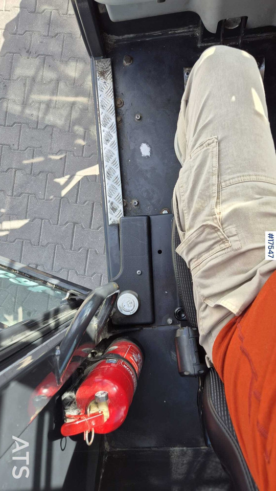 Телескопический погрузчик Telescopic wheel loaders BOBCAT TL35-70 (2018): фото 20 Телескопический погрузчик Telescopic wheel loaders BOBCAT TL35-70 (2018): фото 20