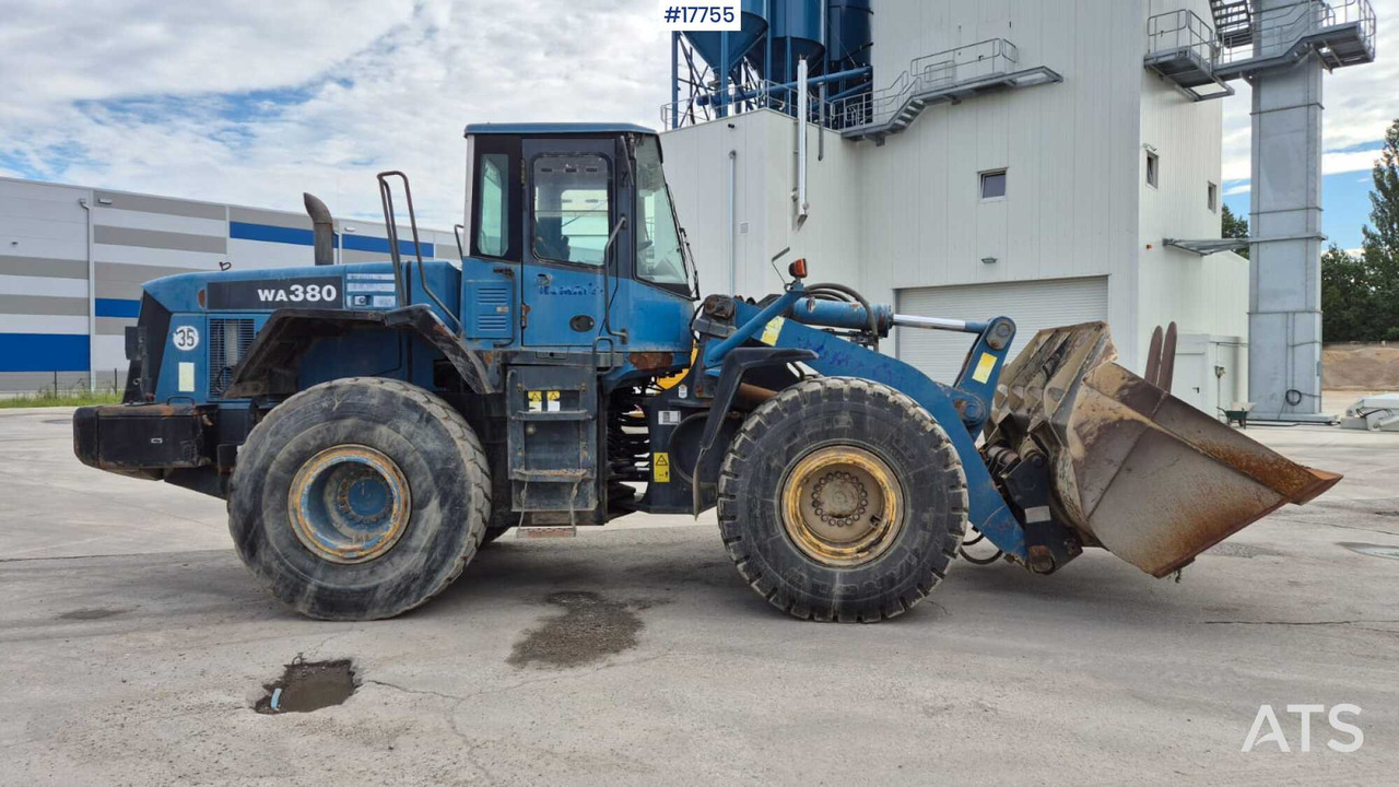 Wheel loader KOMATSU WA380 5H (2002) - Колёсный погрузчик: фото 3 Wheel loader KOMATSU WA380 5H (2002) - Колёсный погрузчик: фото 3
