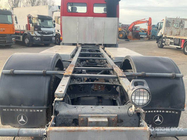 1999 Mercedes-Benz Actros 1835 4x2 Cab and Chassis - Грузовик-шасси: фото 5 1999 Mercedes-Benz Actros 1835 4x2 Cab and Chassis - Грузовик-шасси: фото 5